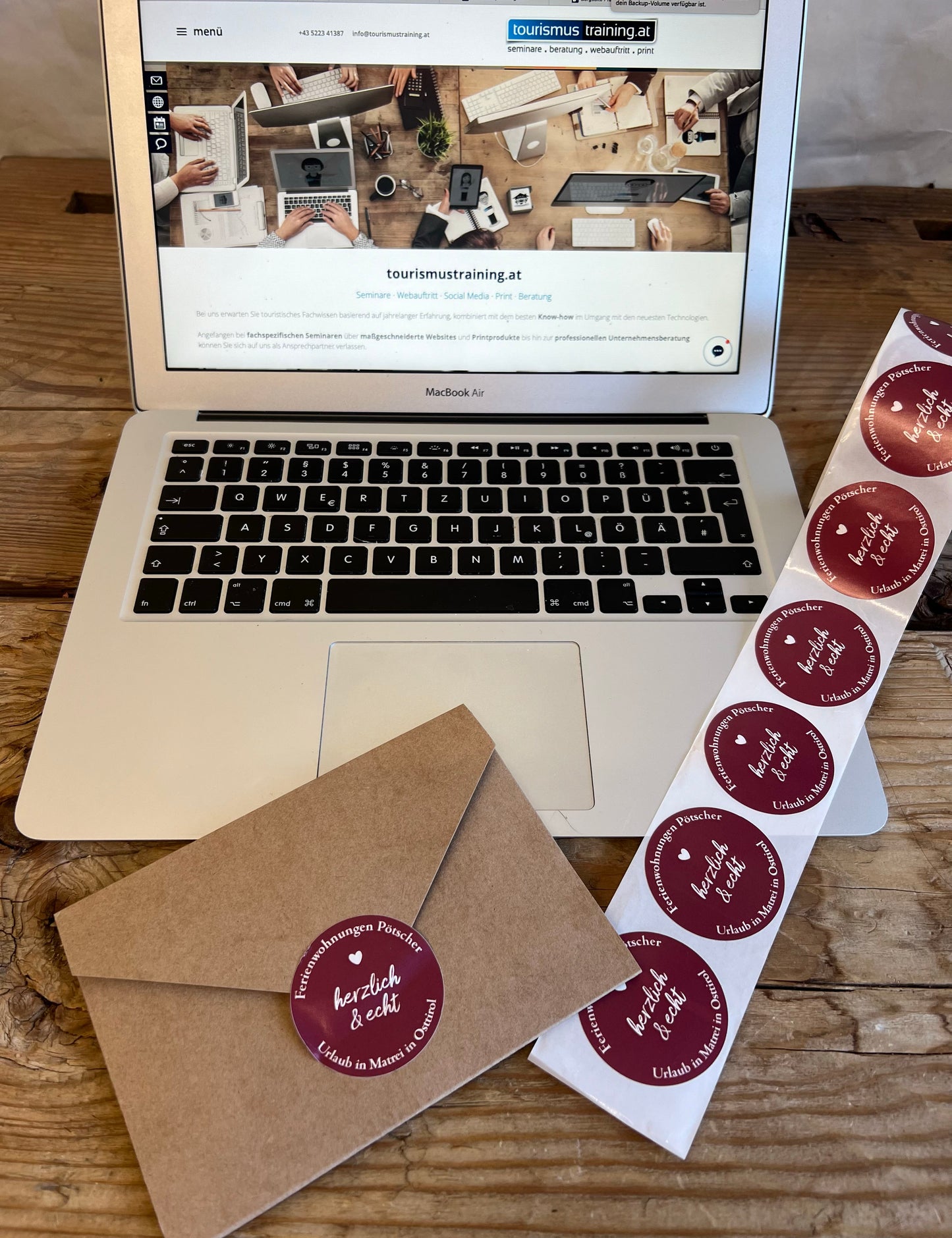Individuell gestaltete Stickerrolle | 100 Stk oder 250 Stk